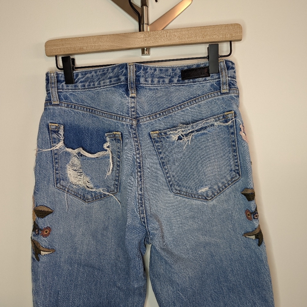 Abercrombie & Fitch Light Blue High Rise Jeans - Picture 8 of 9